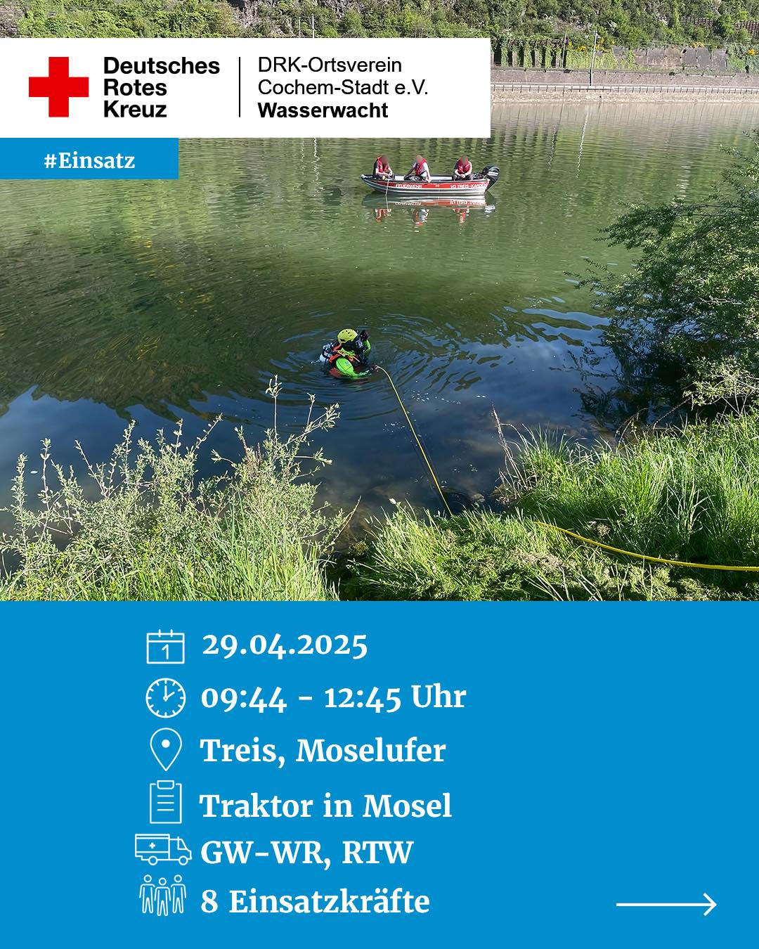 Einsatz in Treis: Kompakttraktor aus der Mosel geborgen